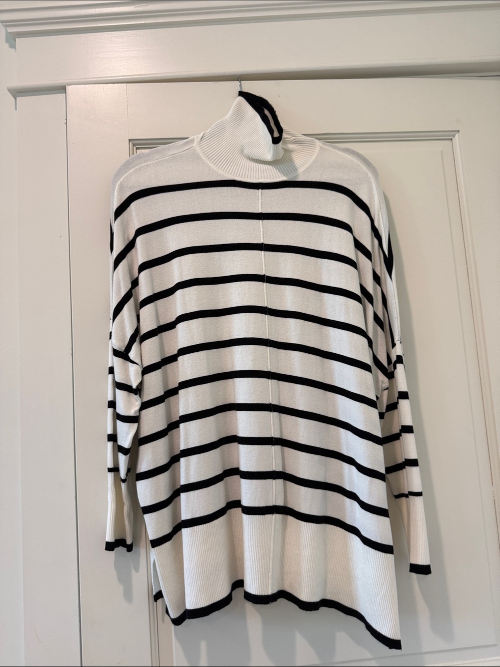 Turtleneck Striped Knit Sweater - White/Black